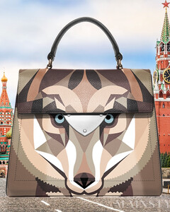 Coccinelle создали для России лимитированную коллекцию сумок